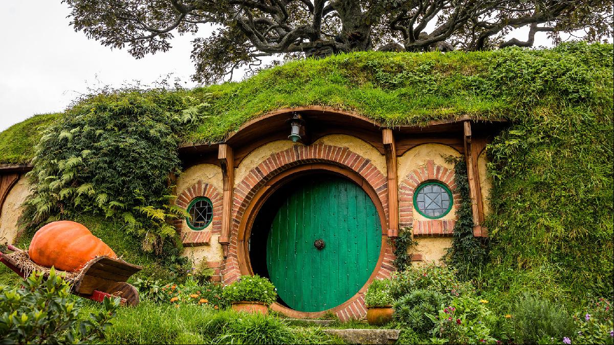 Hobbit door